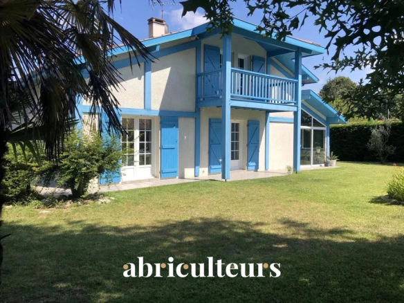 Beautiful 5-room Landes-style house - Wooded grounds - 1788m2 - Swimming pool