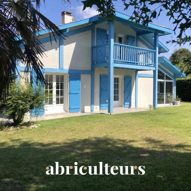 Maison individuelle ? 164 m² ? 7 pièces ? Vélizy-Villacoublay (78140) – Vélizy-Haut – Le Village – idéal investisseur