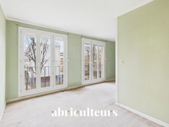 BIEN FAMILIAL LUMINEUX A RENOVER – T4 – 68M2 – DAUMESNIL