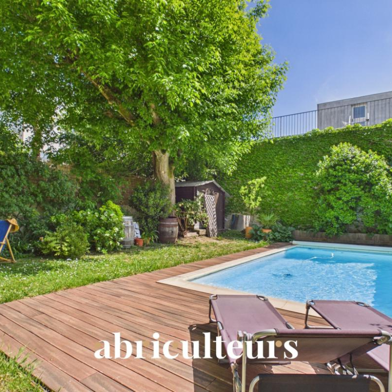 Maison contemporaine éco-responsable avec dépendance – Colombes