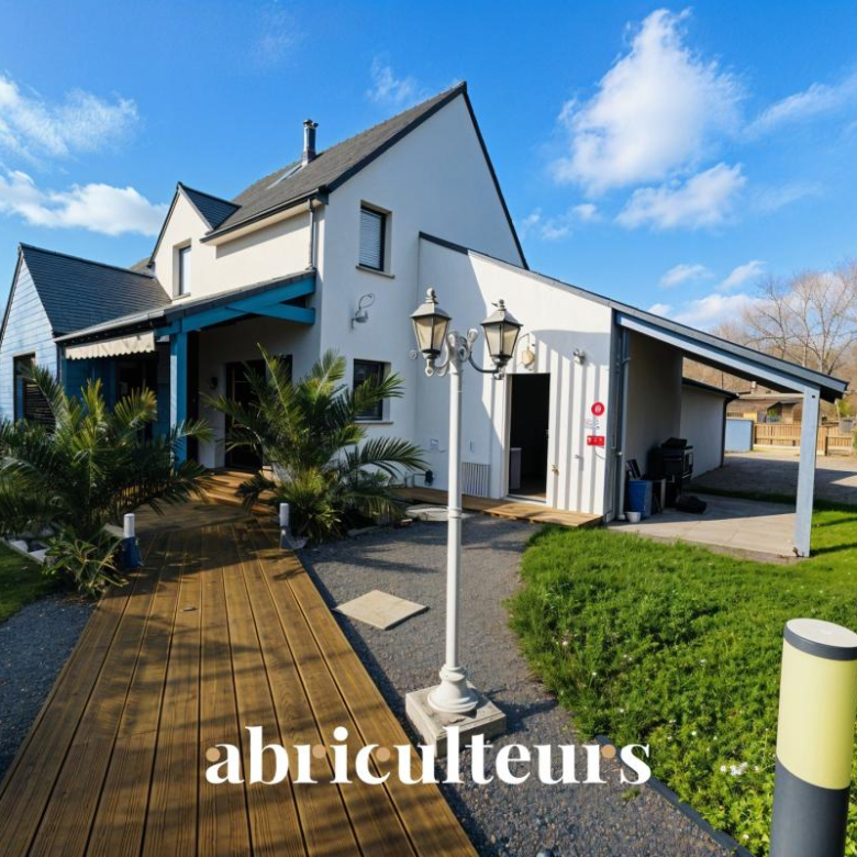 Charmante maison T6 de 180m² sur un terrain d’ 1 hectare à vendre à Rognes (13840)