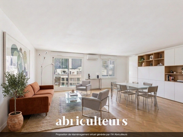 Courbevoie: 5 rooms, top floor, 2 parking spaces (1 of which is a garage) + 2 cellars? Energy rating C? No work needed