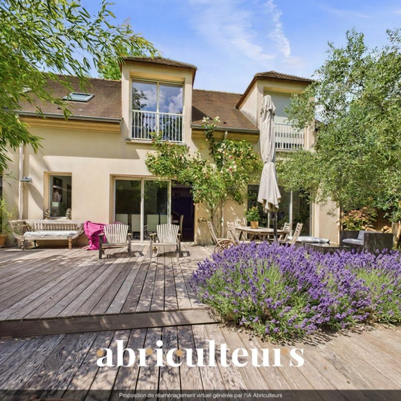 13007 MARSEILLE – House with sea view – 3 bedrooms
