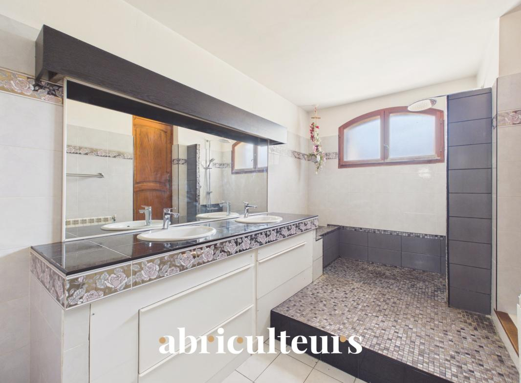 1066