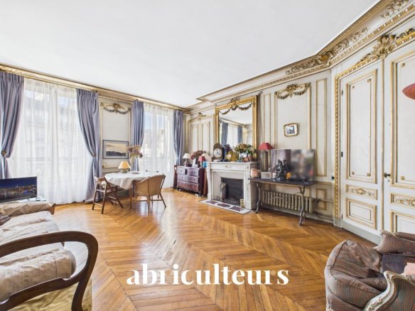 Vaste appartement de charme,  Élégance parisienne – 130 m², 5 pièces – Paris 10 (Porte Saint-Denis)
