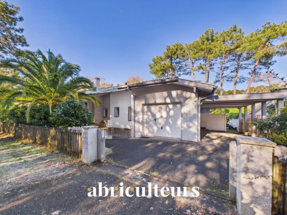 Villa at the Seignosse Golf Course, in a privileged natural setting