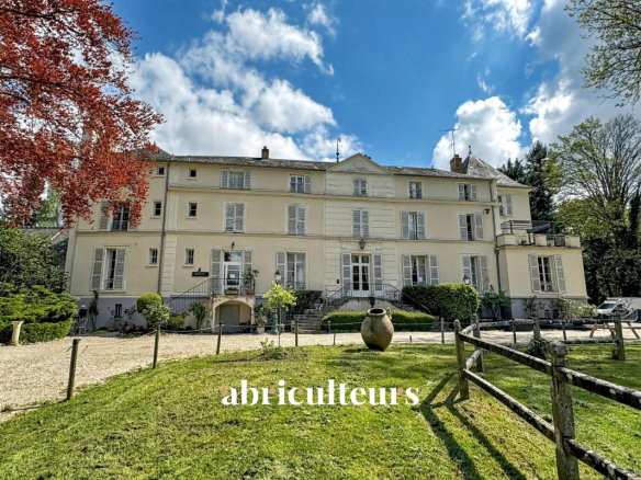 Château du XVIIe – 1000 m² – Proche Paris – Morigny-Champigny