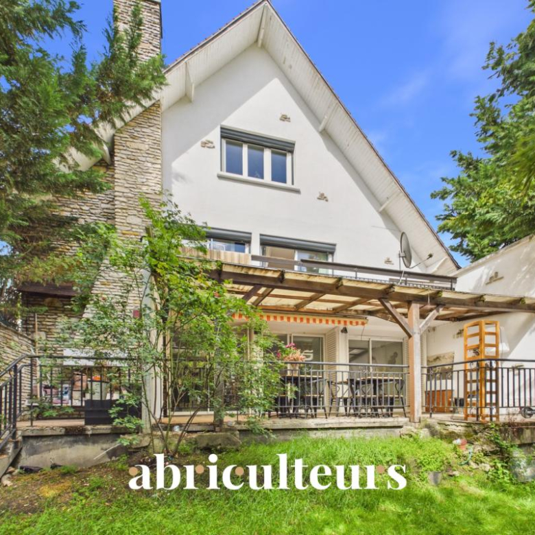 Appartement familial – 188 m² – 7 pièces – Charme de l’ancien – Saint-Mandé