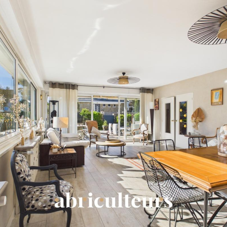 85m² apartment in Paris 9th arrondissement