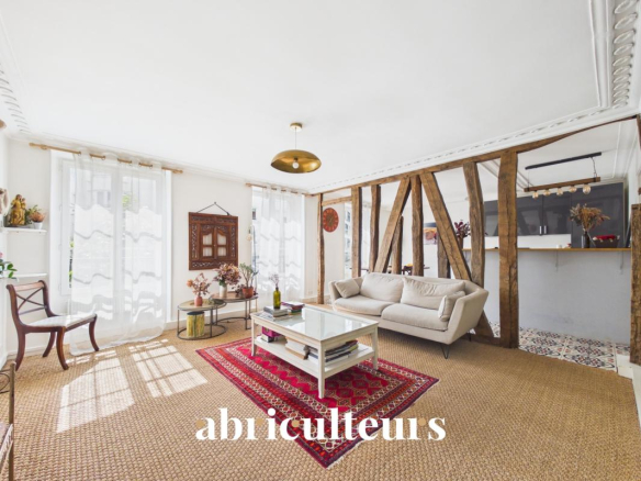 Charming 3-room apartment – ​​Paris 18th arrondissement (bordering the 17th)