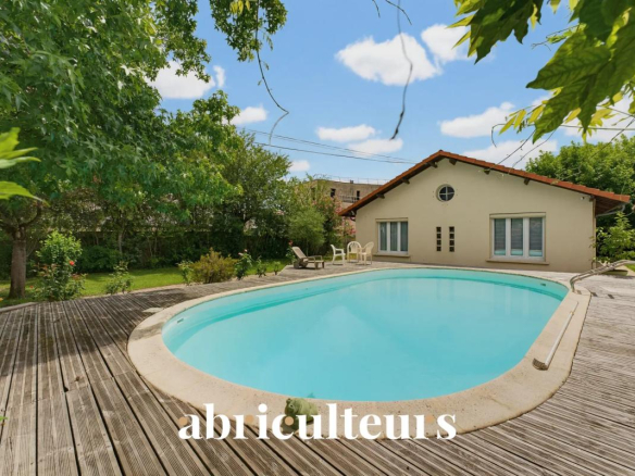 Maison individuelle – 155 m² – 5 pièces – Bordeaux (33200)