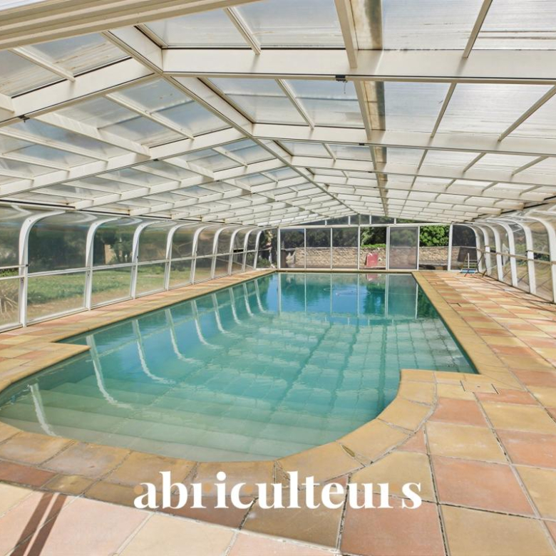 Charming 93 m² duplex with outdoor space and spacious rooms