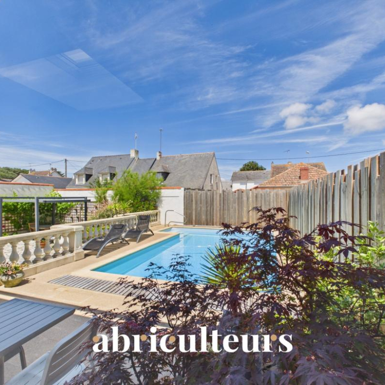 Maison d’architecte de 8 pièces à vendre proche Aix-en-Provence