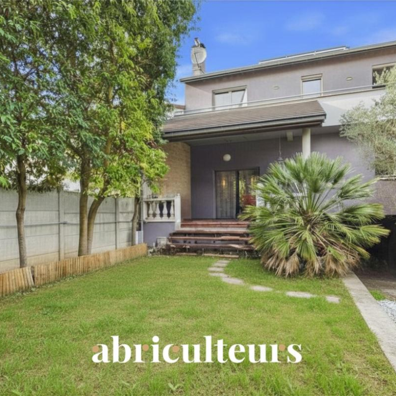 Exceptional loft 176 m² – House-like feel (Colombes Centre / Gare)