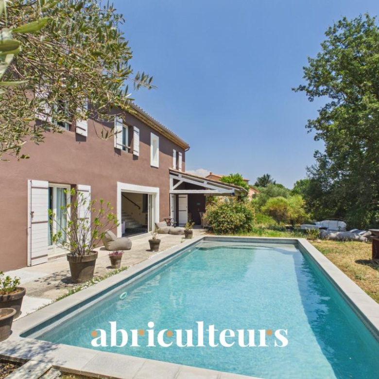 Luxury real estate photo | Charming Properties