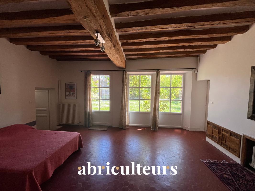 Interior of a 19th-century house in Croisilles Interior of a renovated 19th century house in Croisilles, with terracotta floor tiles and exposed beams.