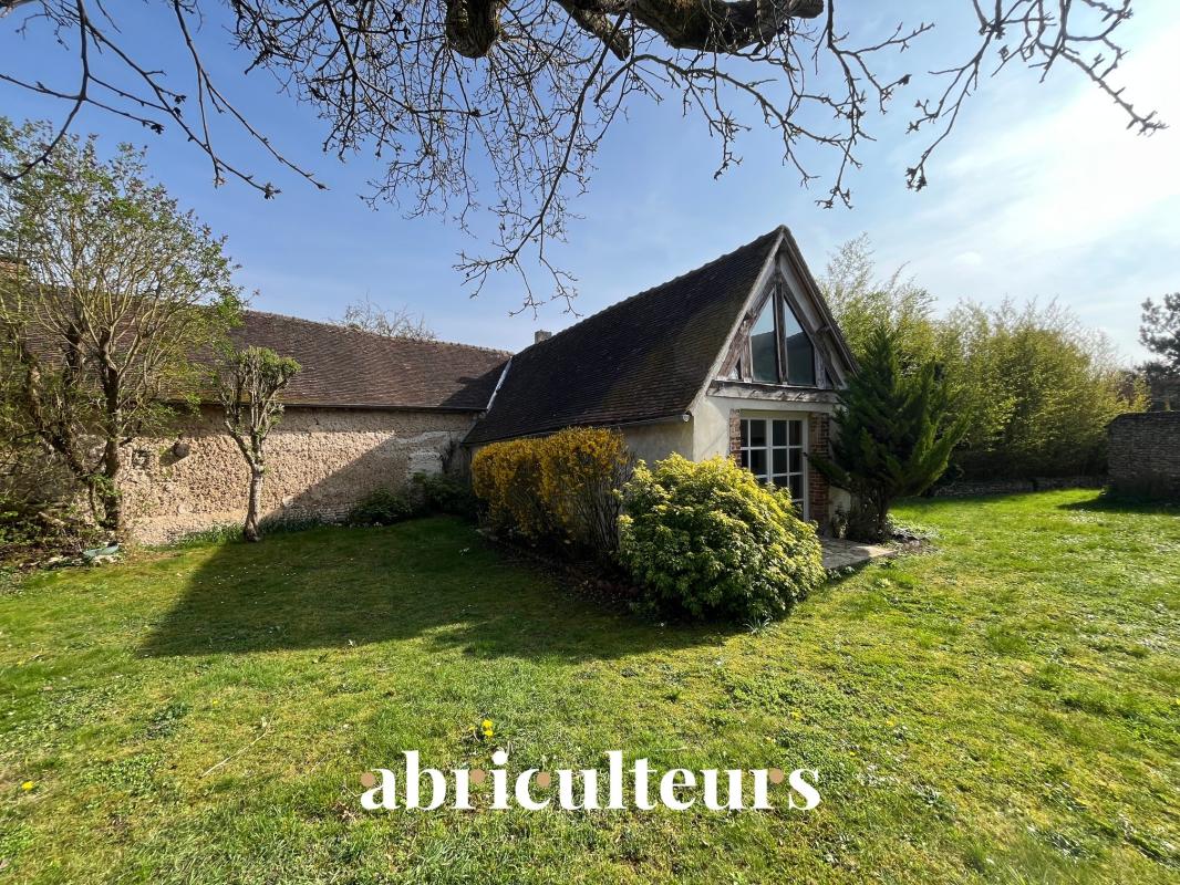 Prestigious house in Croisilles Renovated 19th century house with grounds in Croisilles, France.