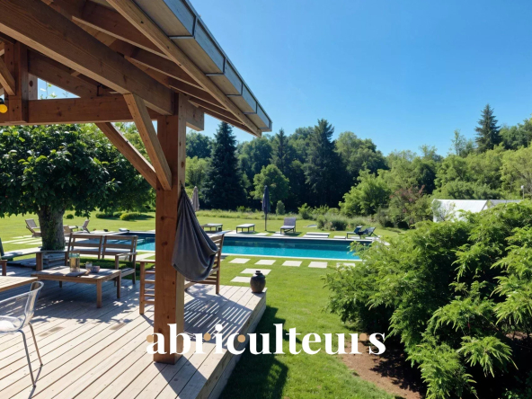 Domaine d’exception avec étang privé, piscine et 5 suites – 10 pièces