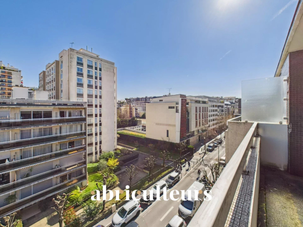Boulogne-Billancourt – 3 Pièces – 72 m² – Dernier étage avec balcons