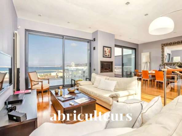 Maison d’architecte 195 m² – 6 pièces – Marseille 8ème
