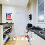 Spécial investisseurs, 3 lots à potentiel dans un immeuble rue Valfenière Lyon 01