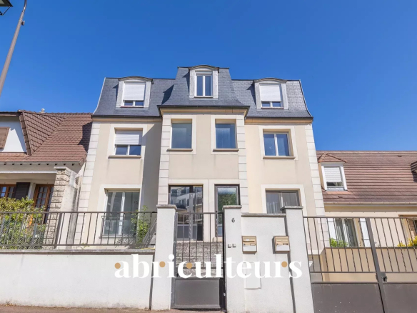 Grande maison familiale ou projet d’investissement – 14 pièces – 300 m² – Antony (92160)