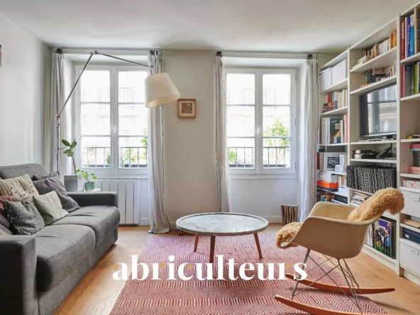 Charmant appartement traversant 4/5 pièces rénové – Paris 10e