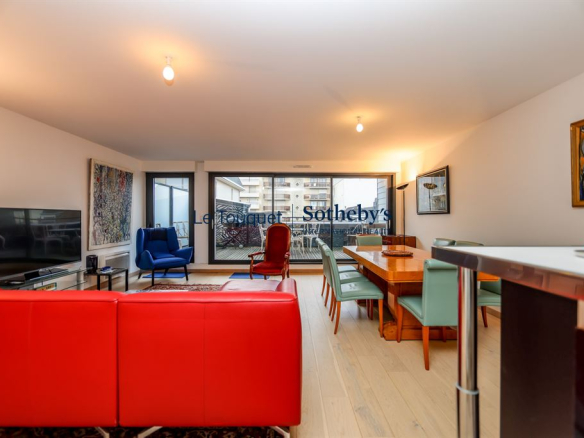 Appartement haut de gamme avec terrasse et garage, idéalement situé