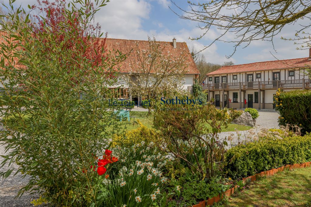 LE TOUQUET – Maison de ville anglo-normande 1930 – 169 m² – Hyper centre