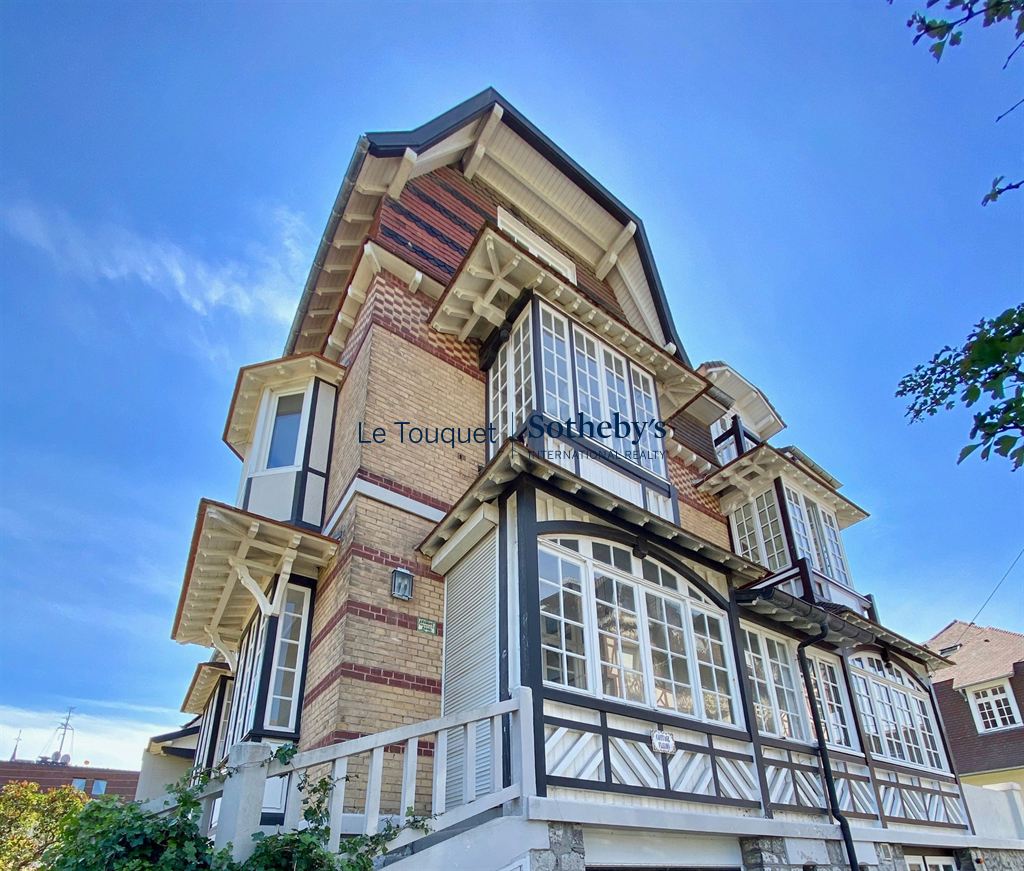 LE TOUQUET TRIANGLE D’OR villa Touquettoise en plein centre ville avec 4 chambres spacieuses