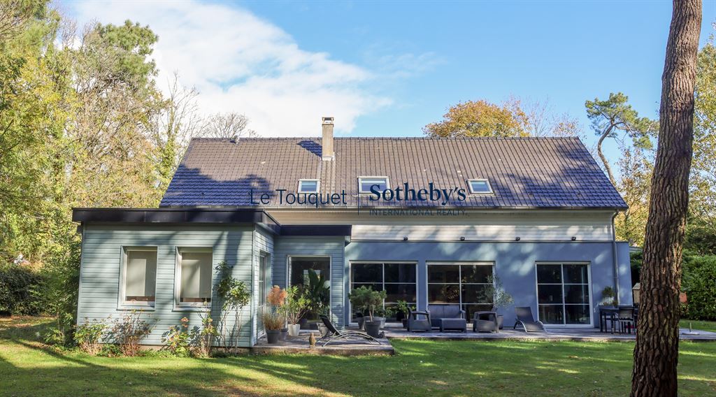 Appartement haut de gamme avec terrasse et garage, idéalement situé