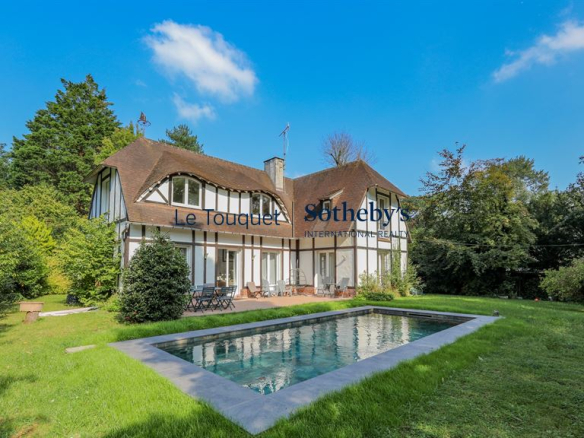 FOREST NEAR TENNIS COURTS – QUETELART FAMILY VILLA