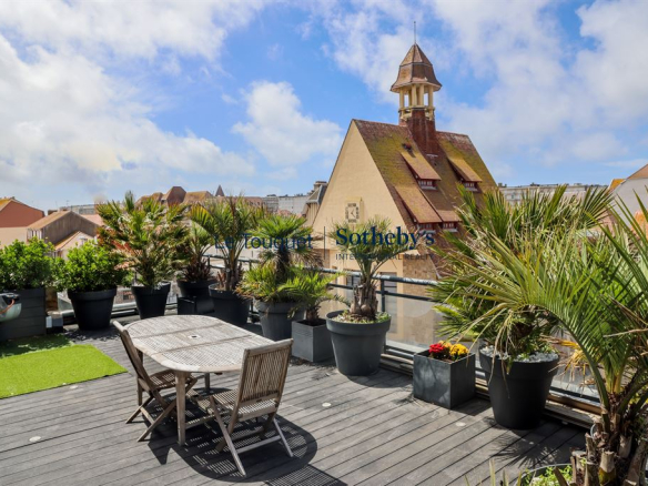 Luxury real estate photo | Charming Properties