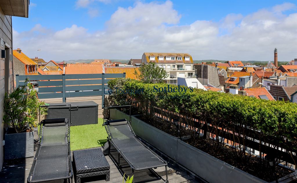 Penthouse avec Roof-Top au Touquet Terrasse d'un penthouse avec vue sur les toits du Touquet-Paris-Plage.