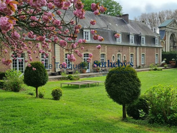 Elégante propriété de caractère sur 3 hectares