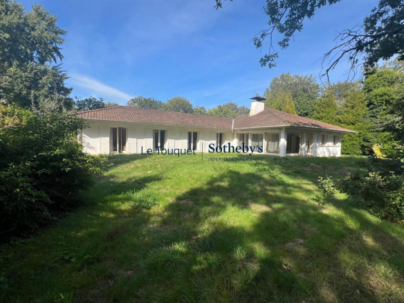 Villa secteur Golf – Beau potentiel